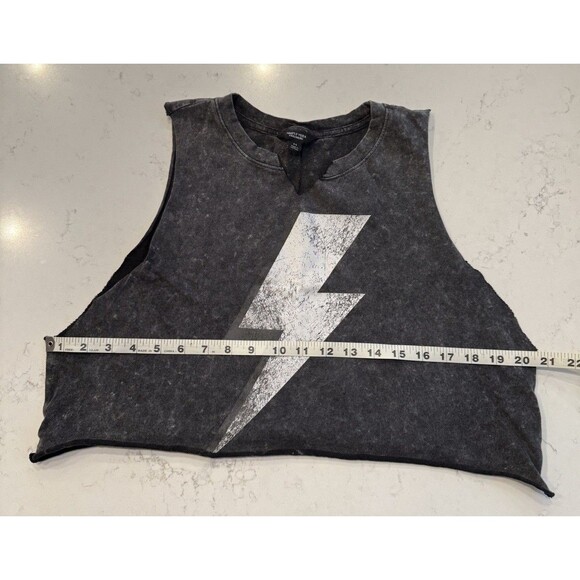 Simply Vera Verawang Lightening Bolt Custom Cut Crop Graphic Tee Stone Washed M - Picture 5 of 6